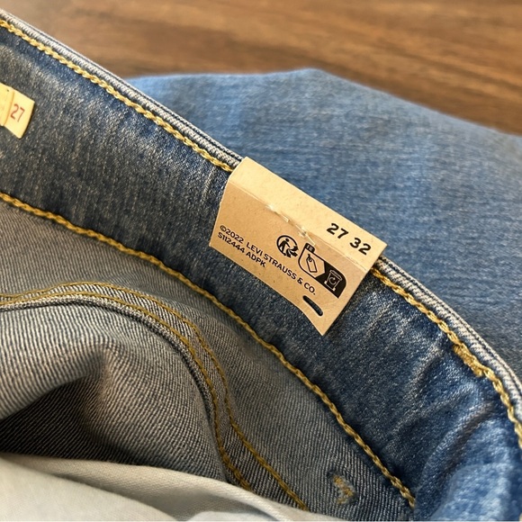 Levi's Light Blue Women's Flare Jeans - Picture 6 of 11